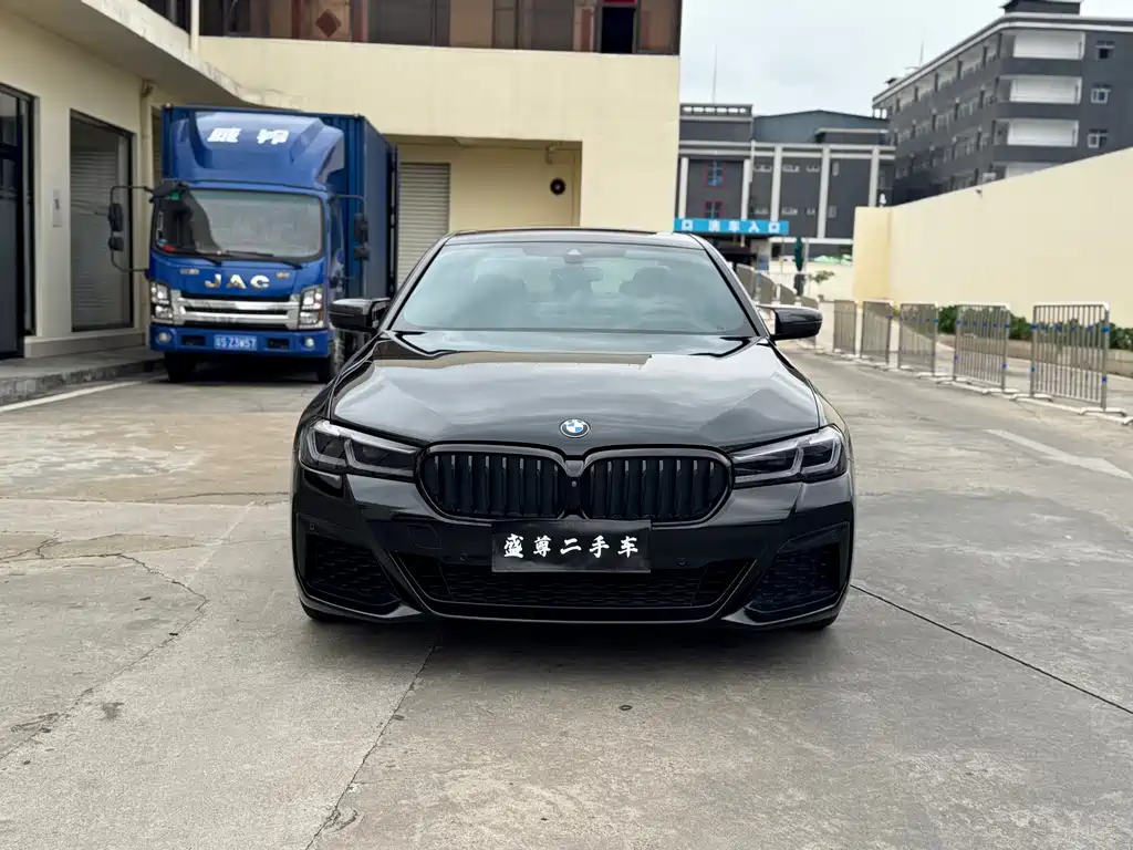 BMW 5 Series (Import) — фото 2