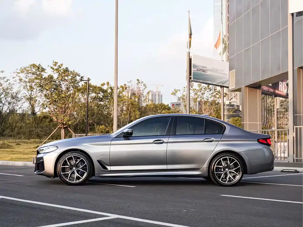 BMW 5 Series (Import) — фото 4