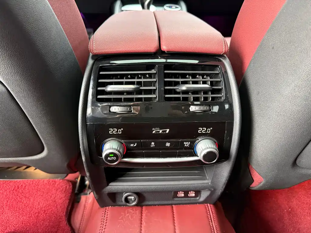 BMW 5 Series — фото 11
