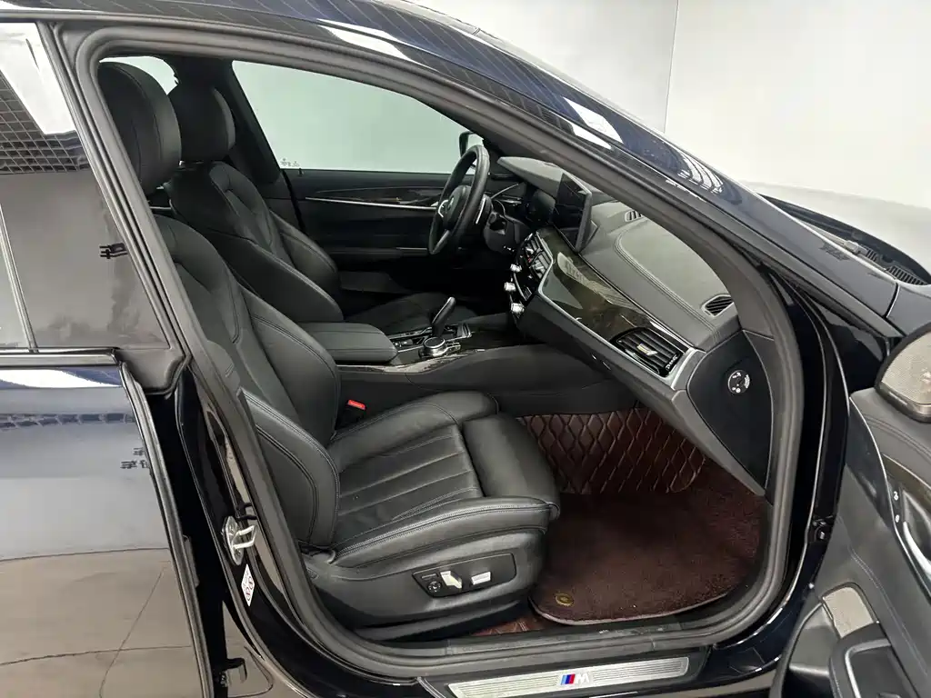 BMW 6 Series GT — фото 26