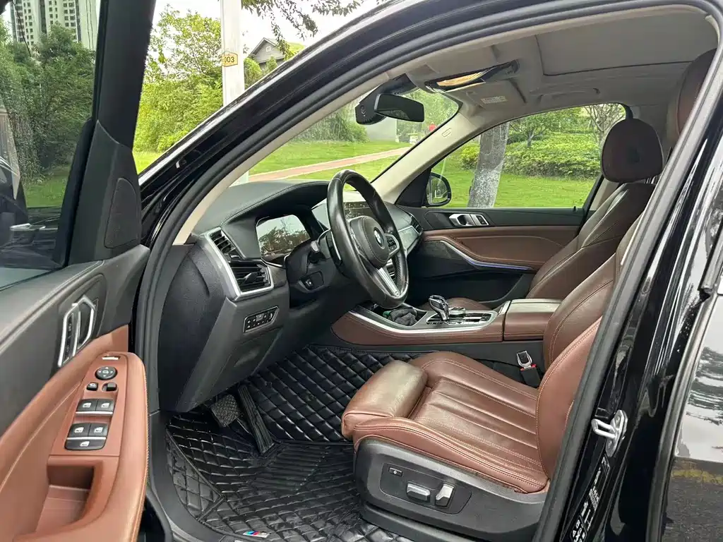 BMW X5 (Import) — фото 2