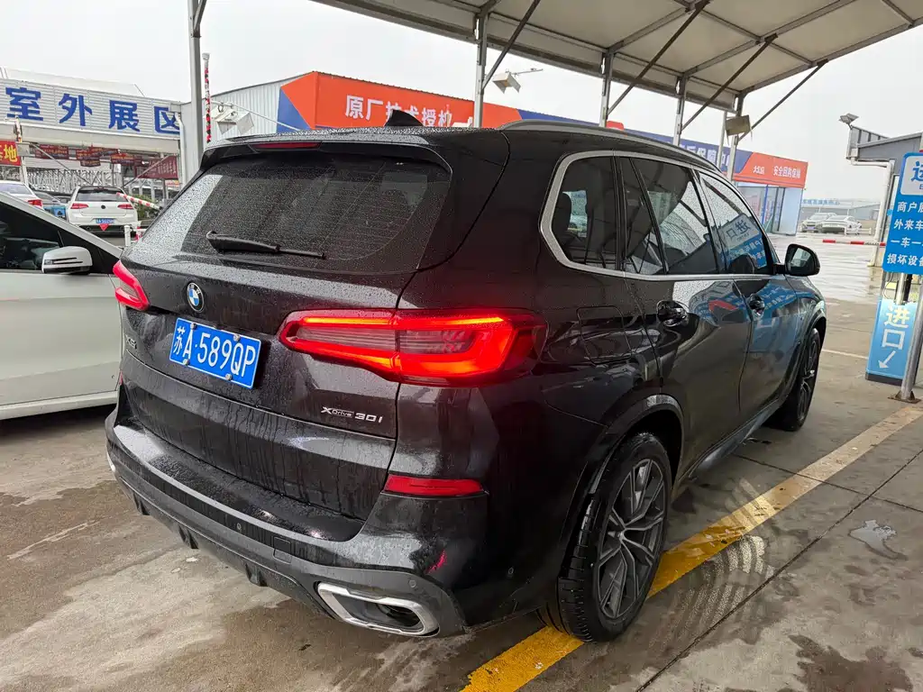 BMW X5 (Import) — фото 19