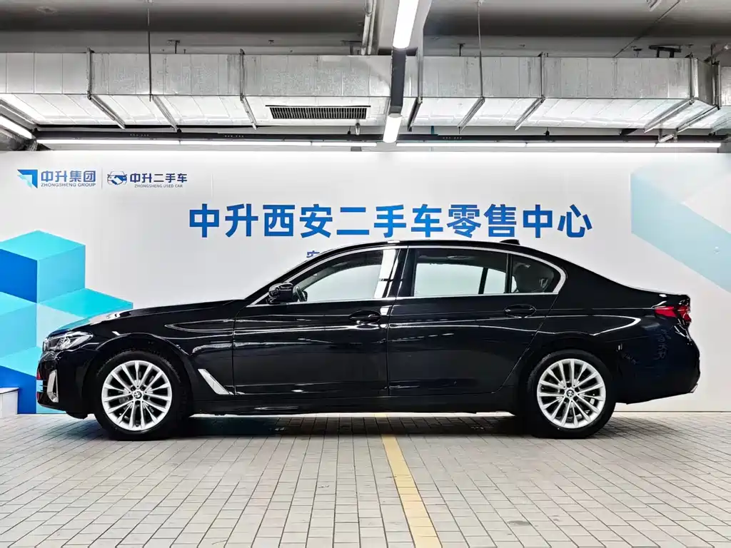 BMW 5 Series — фото 3