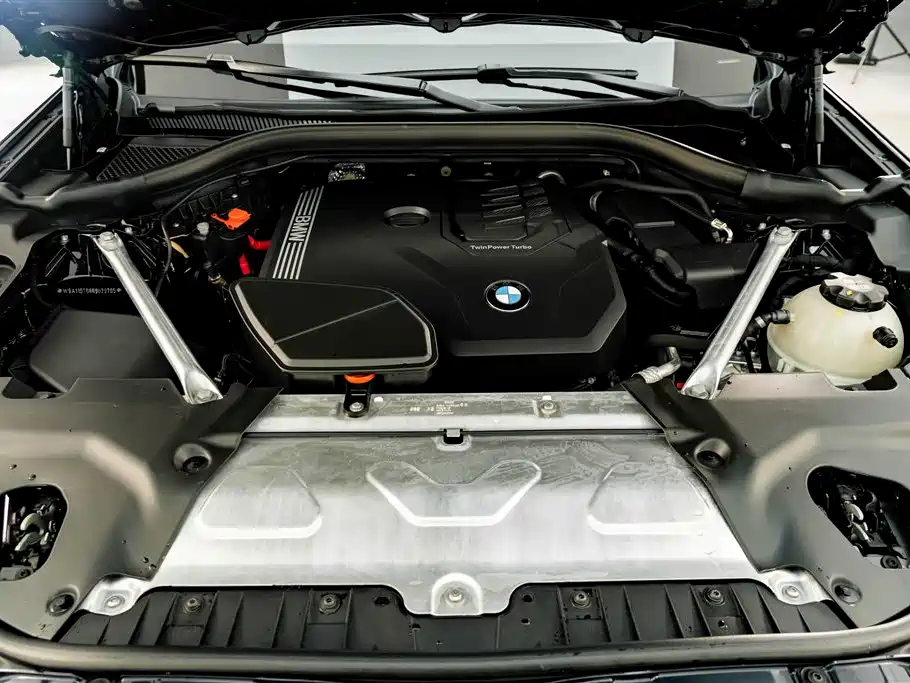 BMW X4 — фото 24