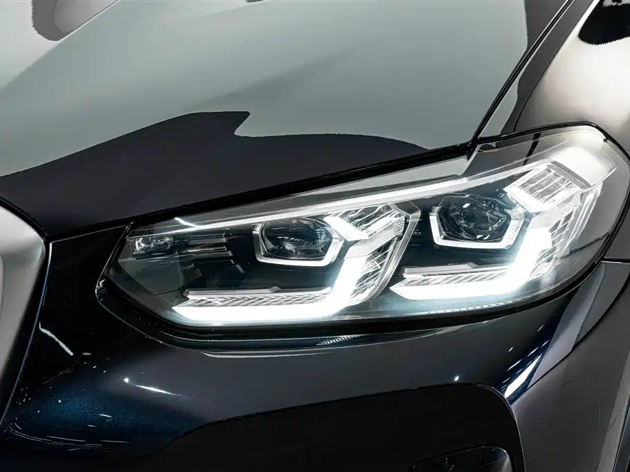 BMW X4 — фото 4
