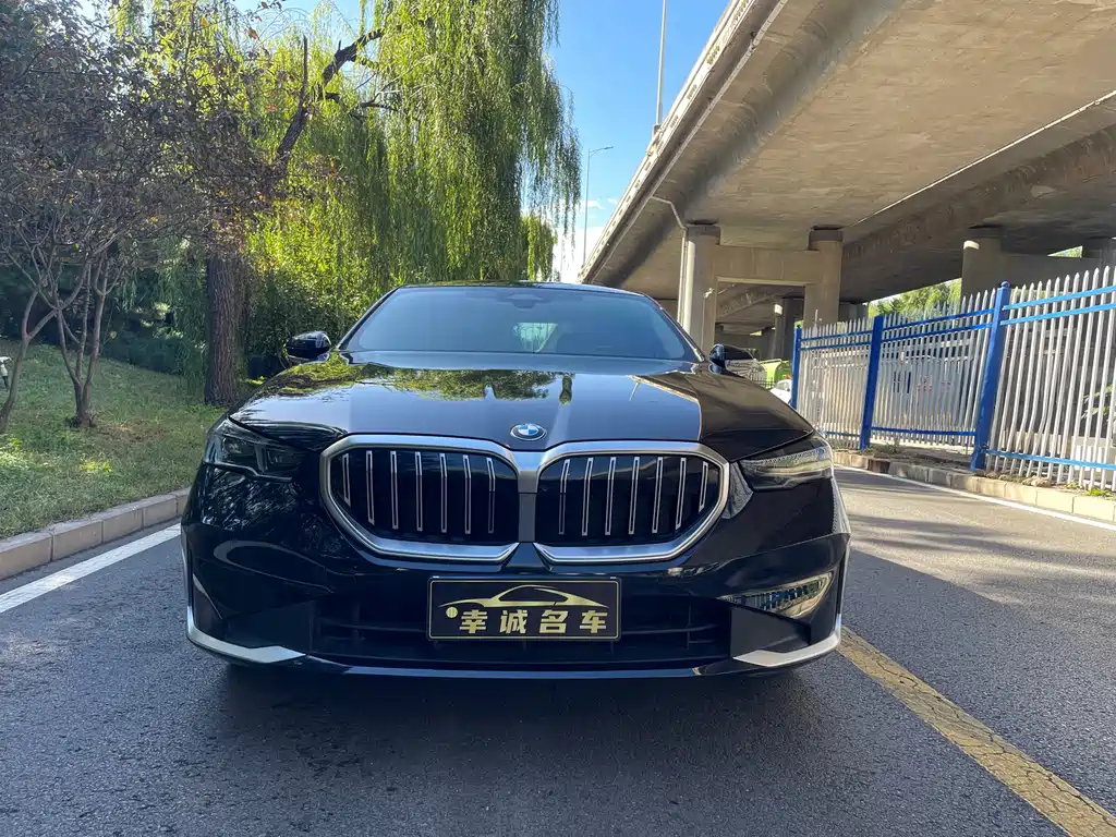 BMW 5 Series — фото 2