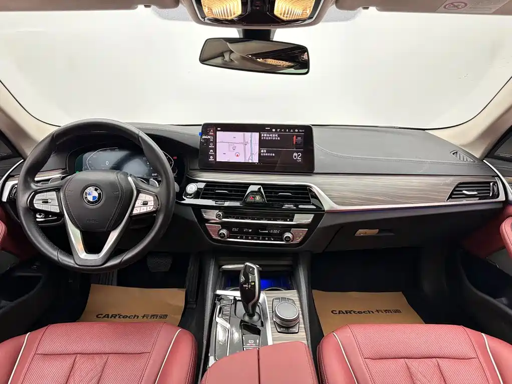 BMW 5 Series — фото 10