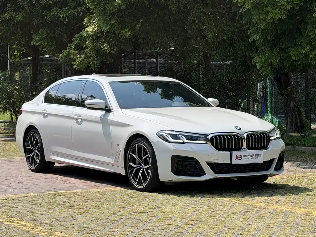 BMW 5 Series — фото 3