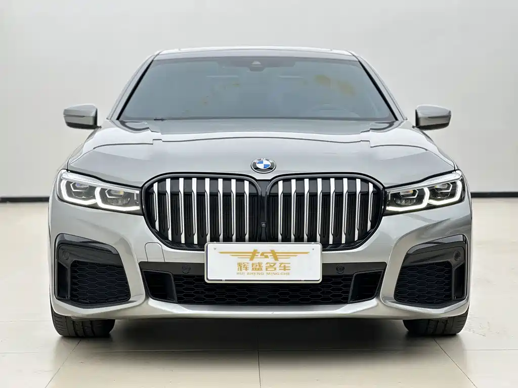 BMW 7 Series — фото 2