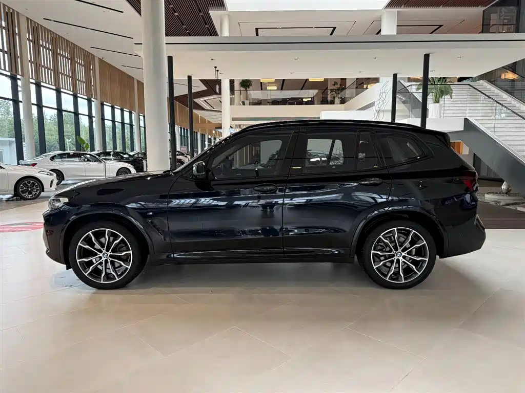 BMW X3 — фото 9