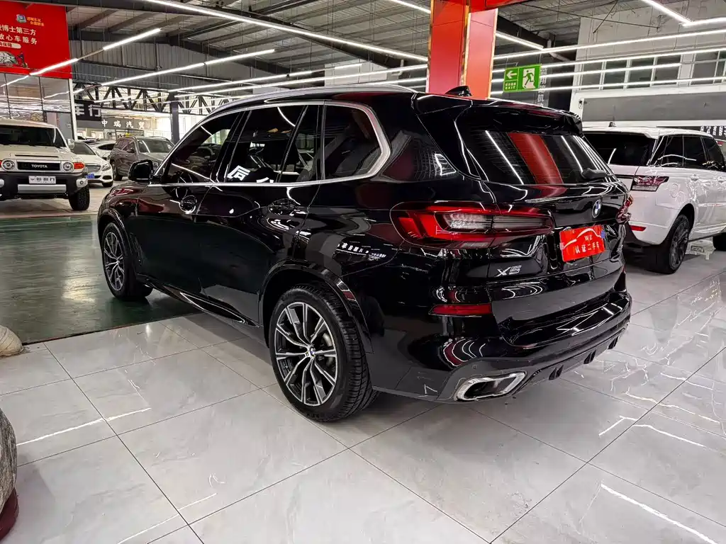 BMW X5 (Import) — фото 7