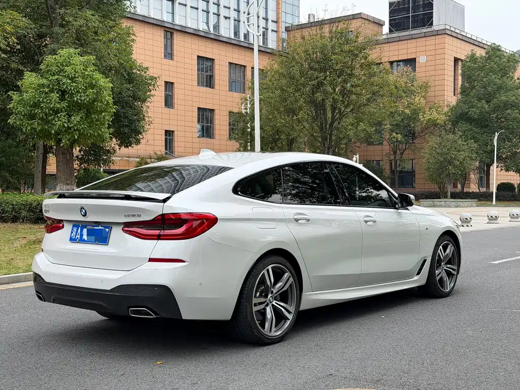 BMW 6 Series GT — фото 9