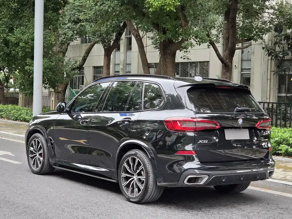 BMW X5 (Import) — фото 14