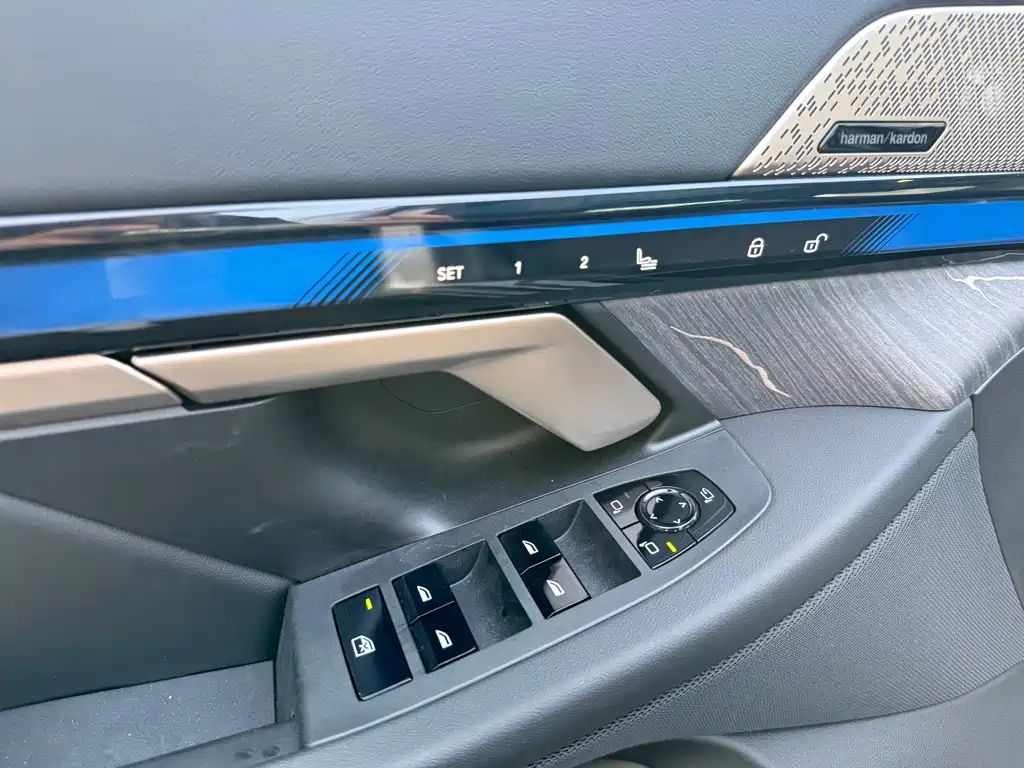 BMW i5 — фото 34