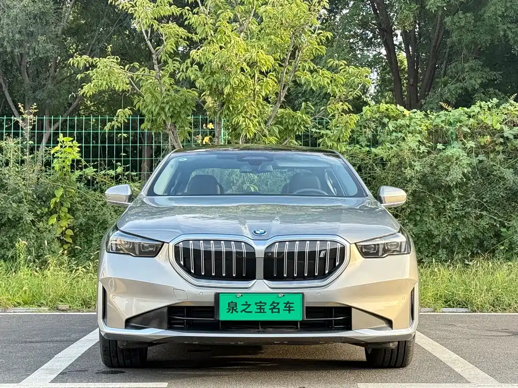 BMW i5 — фото 8