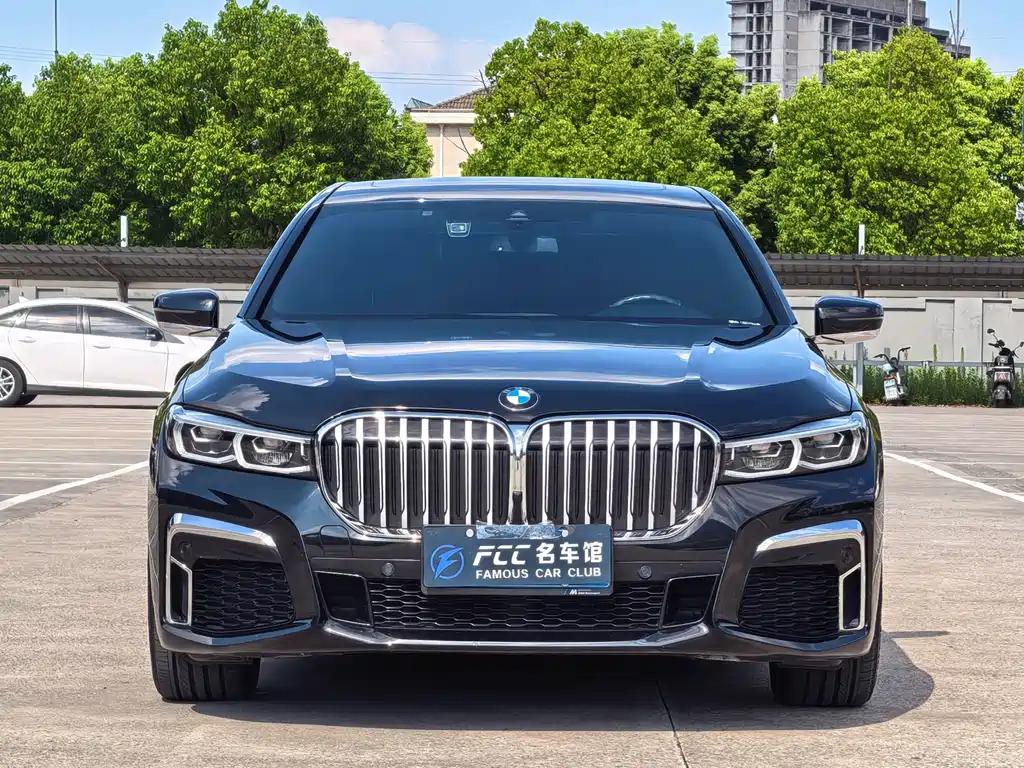 BMW 7 Series — фото 2
