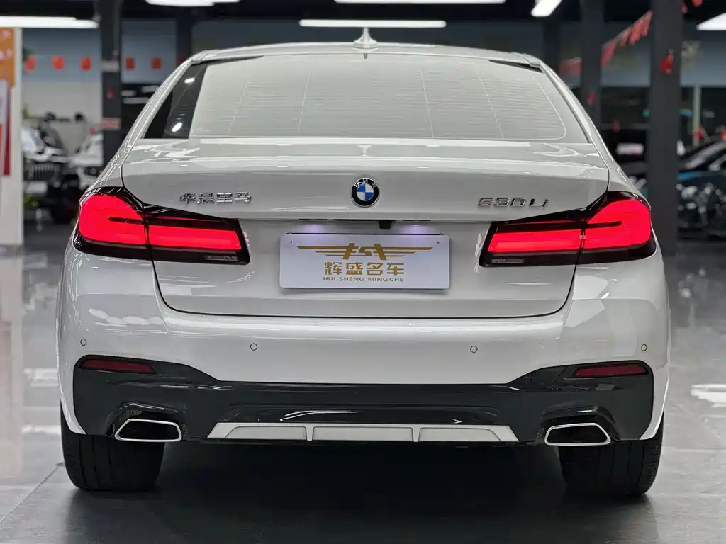 BMW 5 Series — фото 4