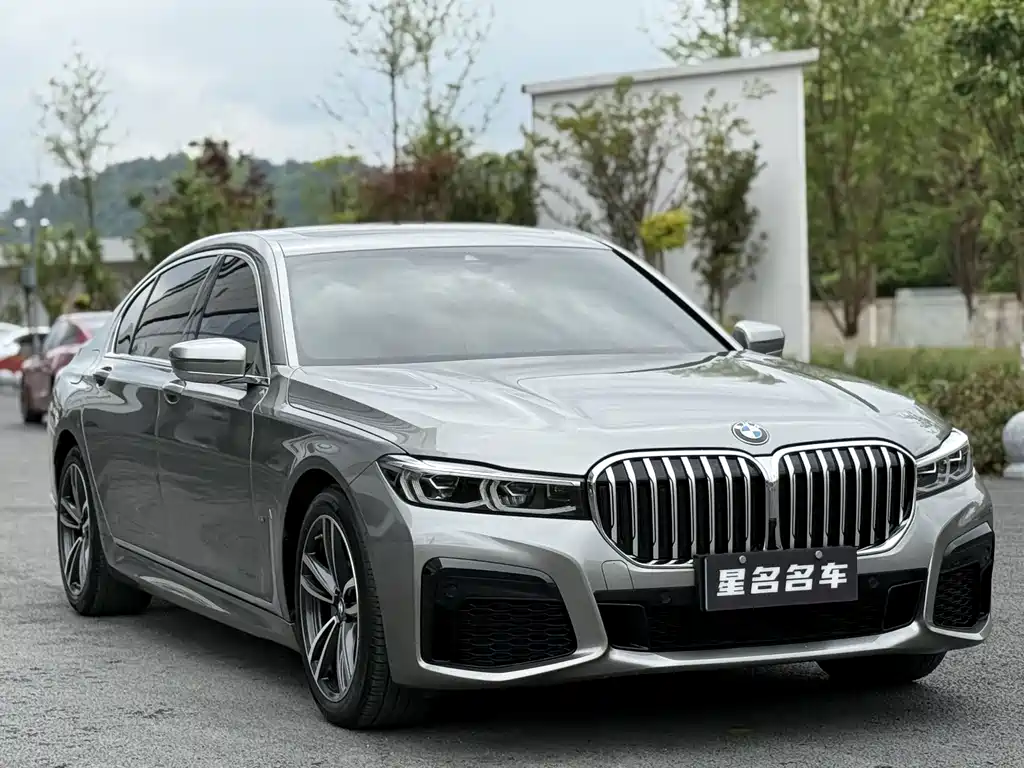 BMW 7 Series — фото 3