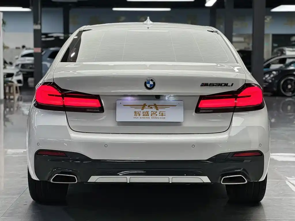 BMW 5 Series — фото 4