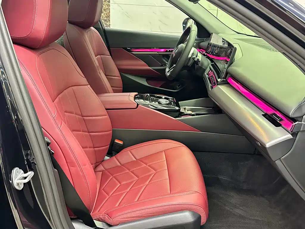 BMW 5 Series — фото 10