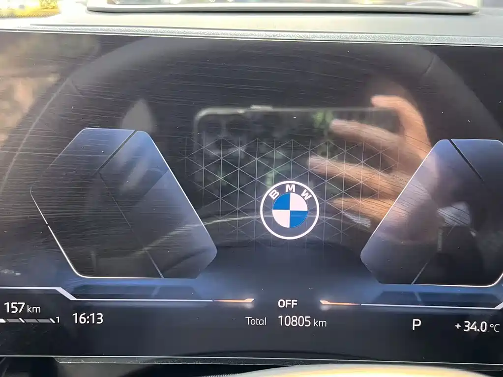 BMW 5 Series — фото 17