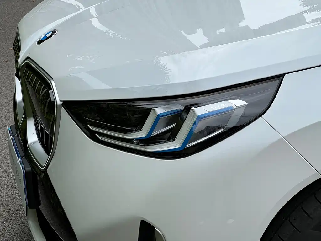 BMW X3 — фото 19