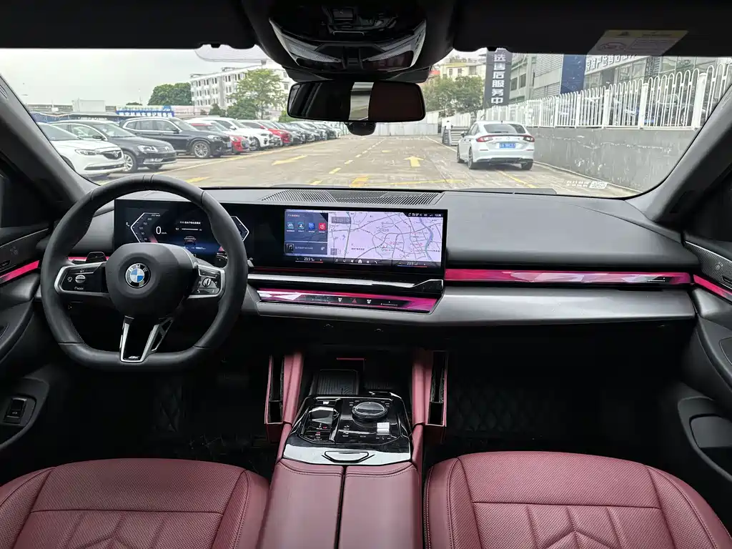 BMW 5 Series — фото 11