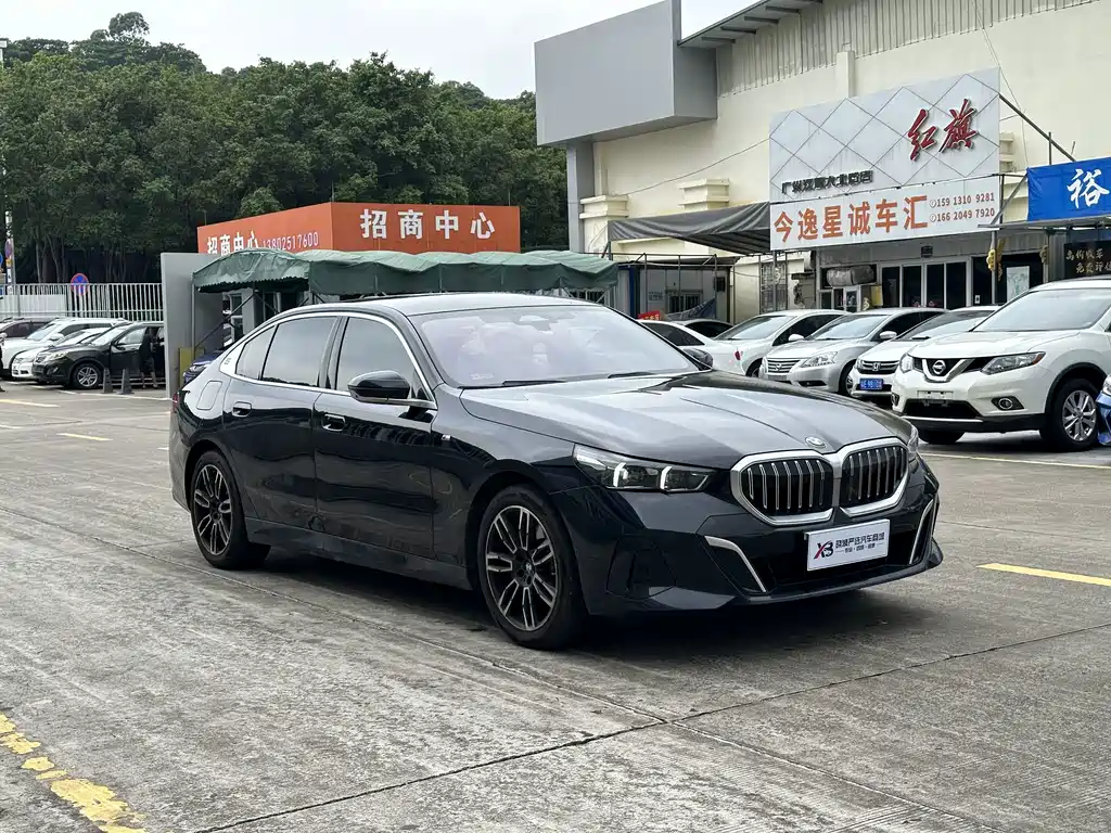BMW 5 Series — фото 3