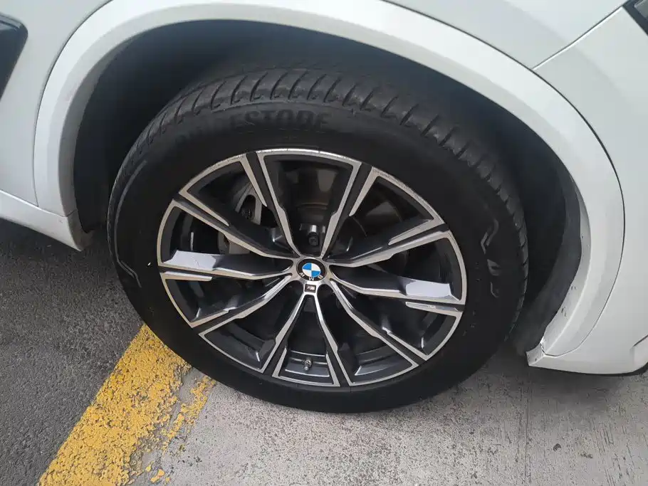BMW X5 (Import) — фото 6