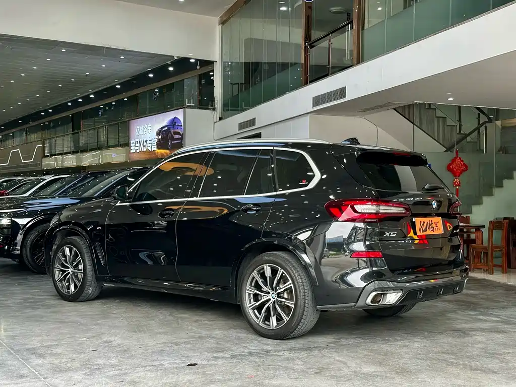 BMW X5 (Import) — фото 14