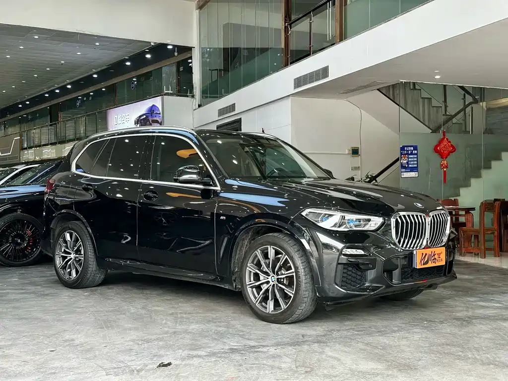 BMW X5 (Import) — фото 3