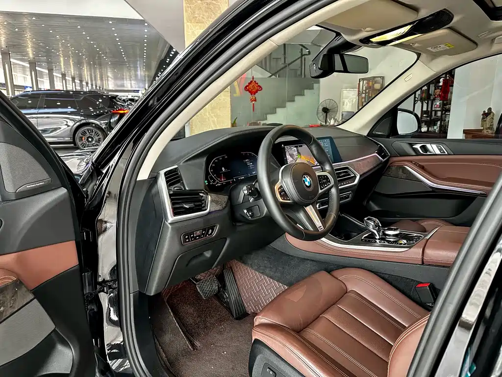 BMW X5 (Import) — фото 5