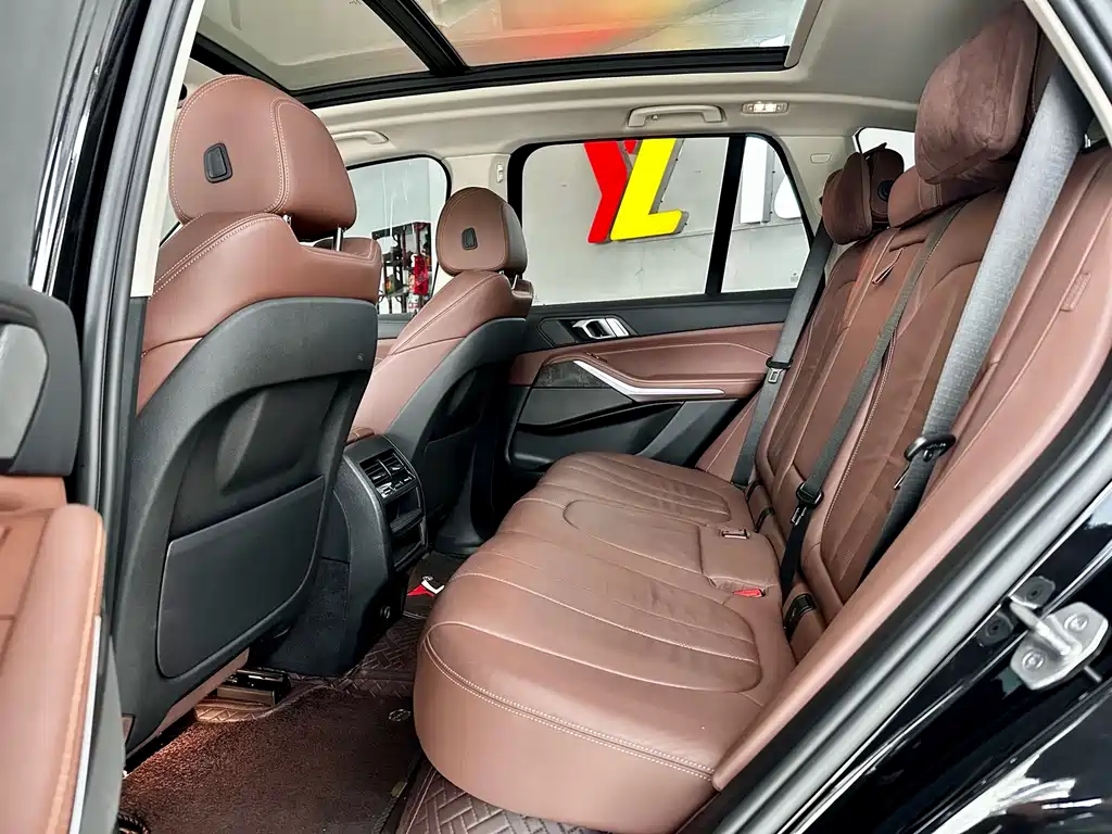 BMW X5 (Import) — фото 6