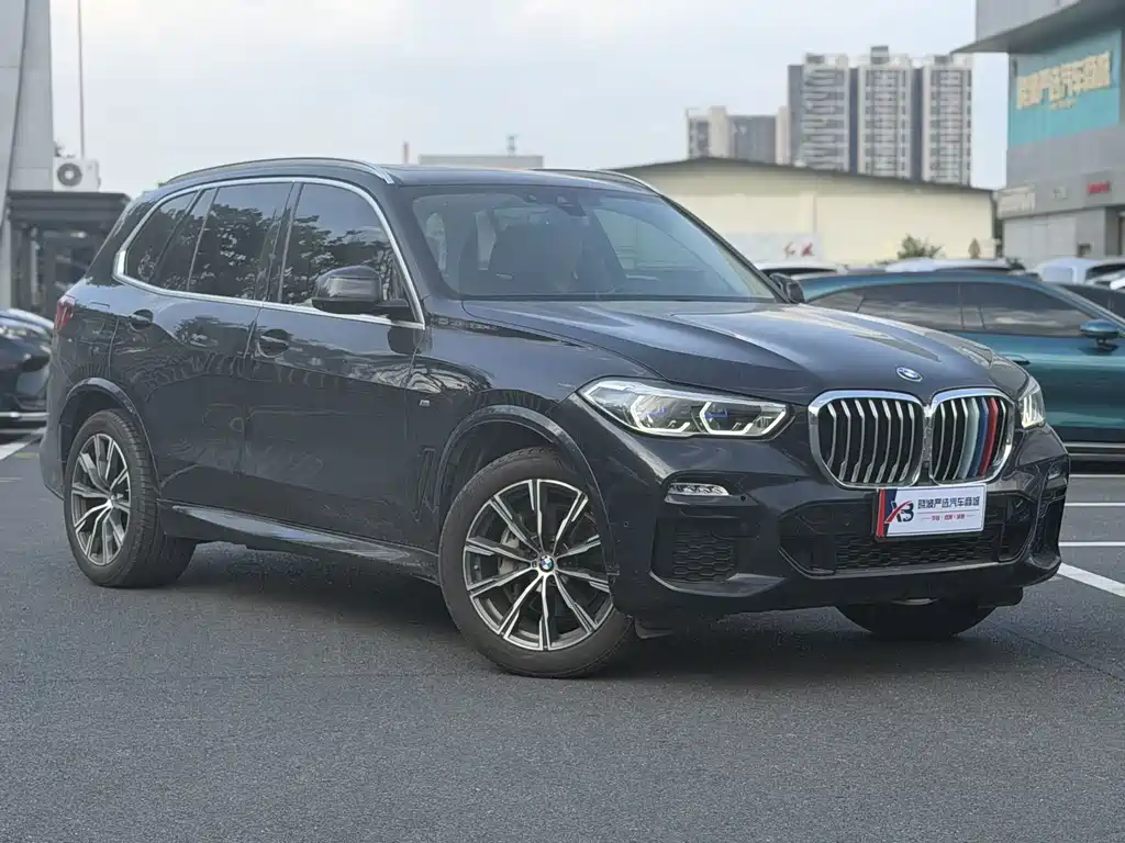 BMW X5 (Import) — фото 2