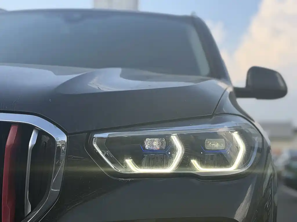 BMW X5 (Import) — фото 4