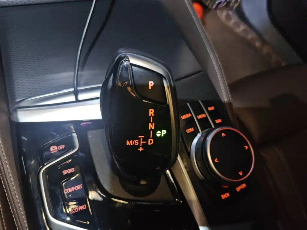BMW 5 Series (Import) — фото 15
