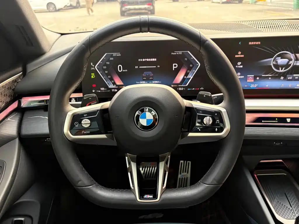 BMW 5 Series — фото 10