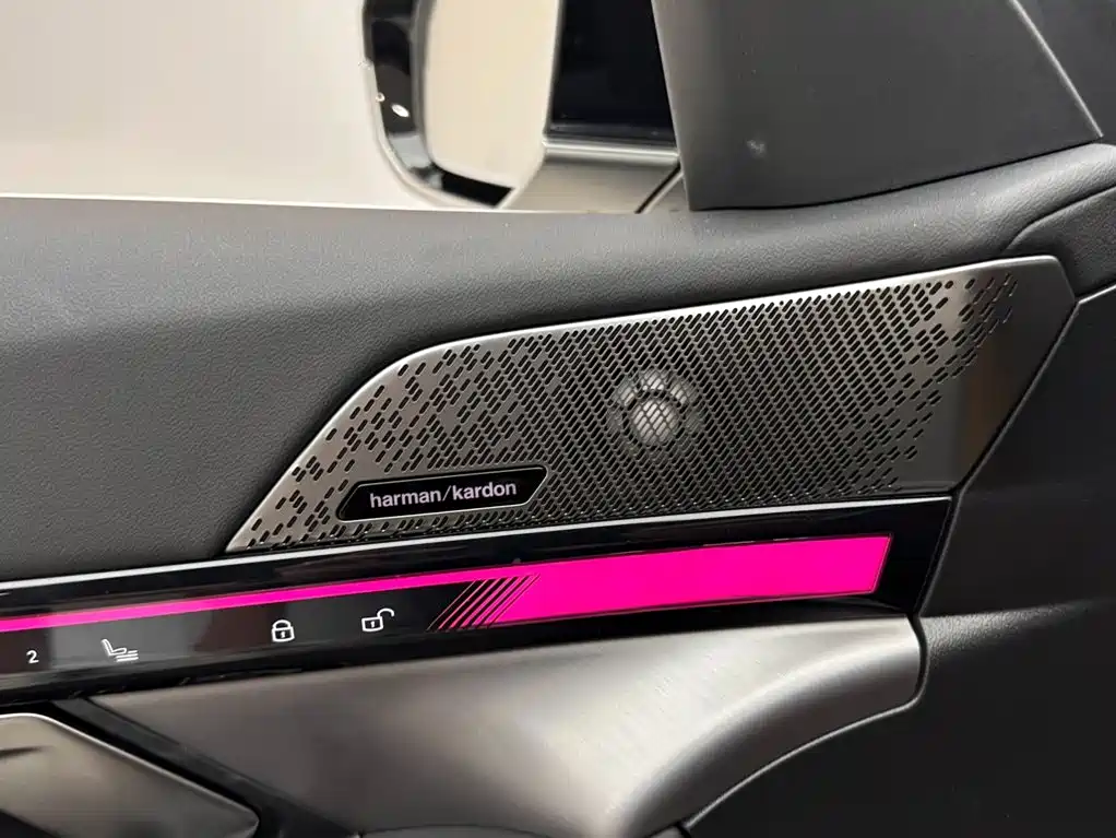 BMW 5 Series — фото 15