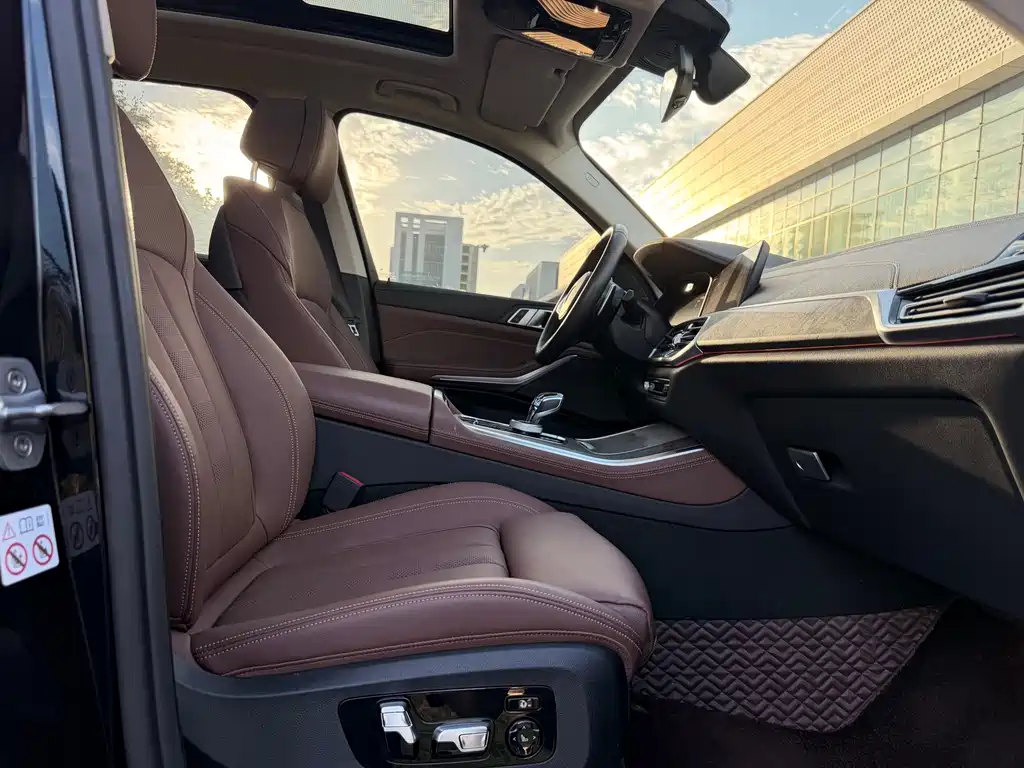 BMW X5 (Import) — фото 28