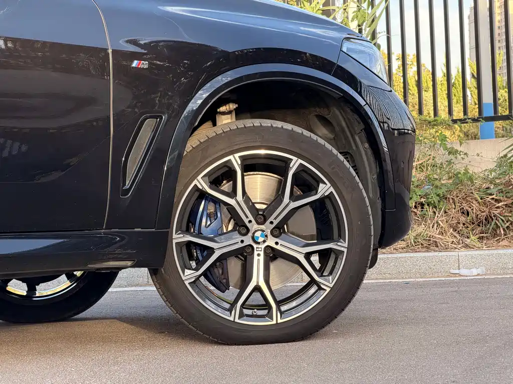 BMW X5 (Import) — фото 4