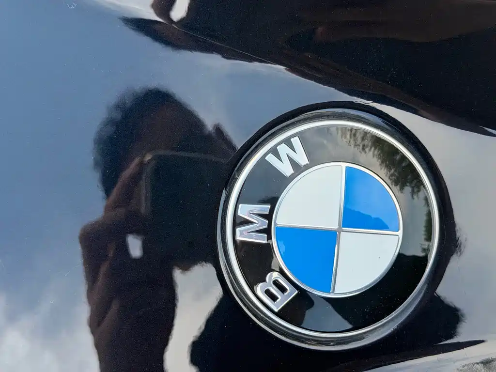 BMW 5 Series — фото 14