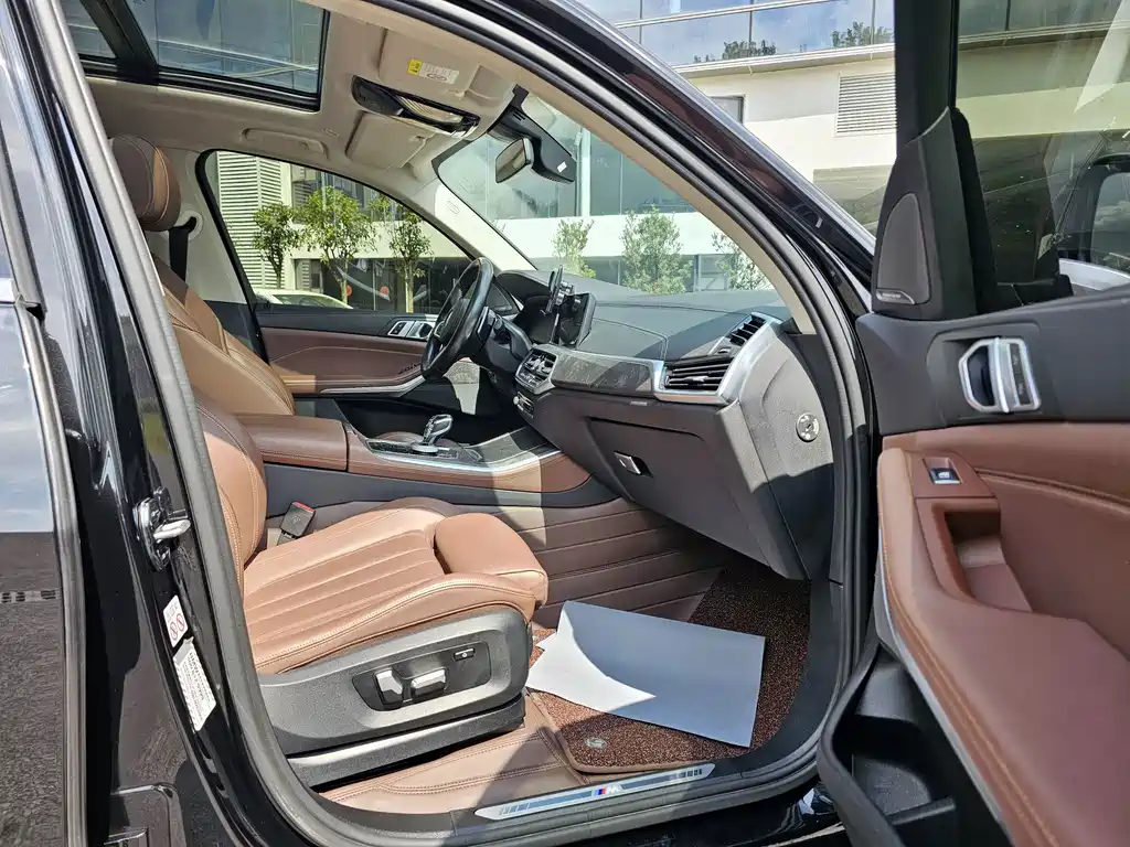 BMW X5 (Import) — фото 8