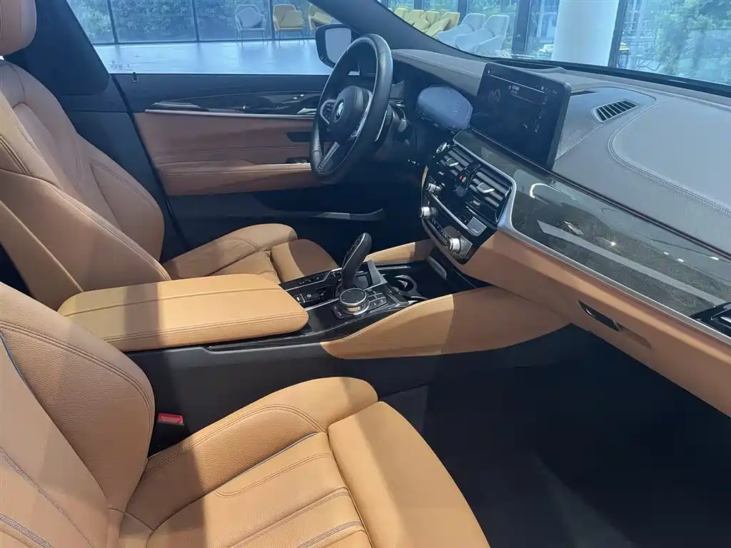 BMW 6 Series GT — фото 11