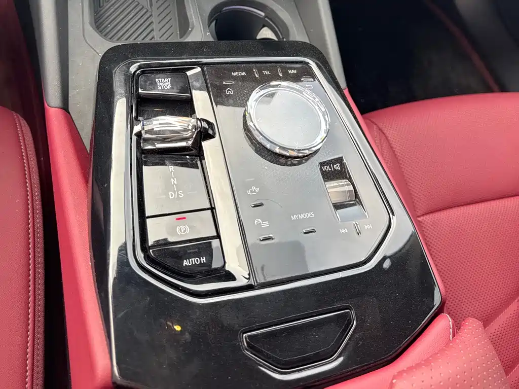 BMW 5 Series — фото 13
