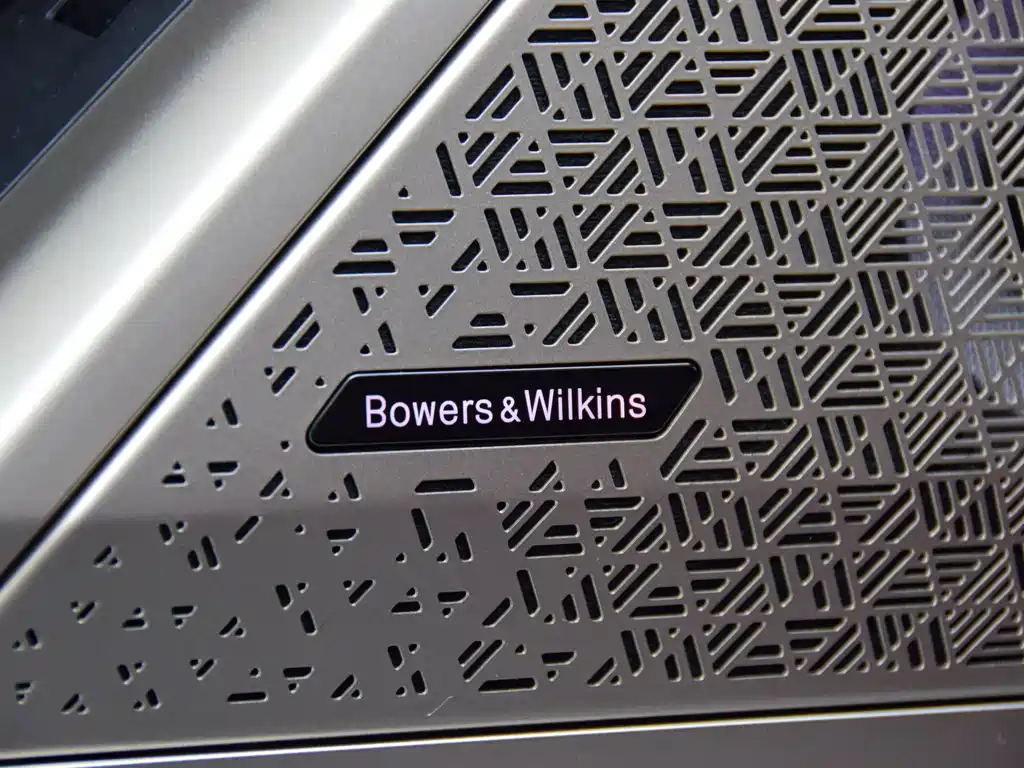 BMW 5 Series — фото 10