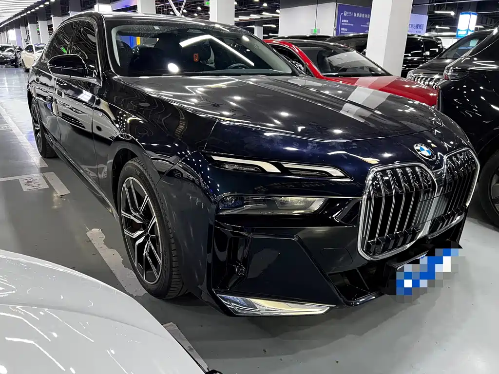 BMW 7 Series — фото 3
