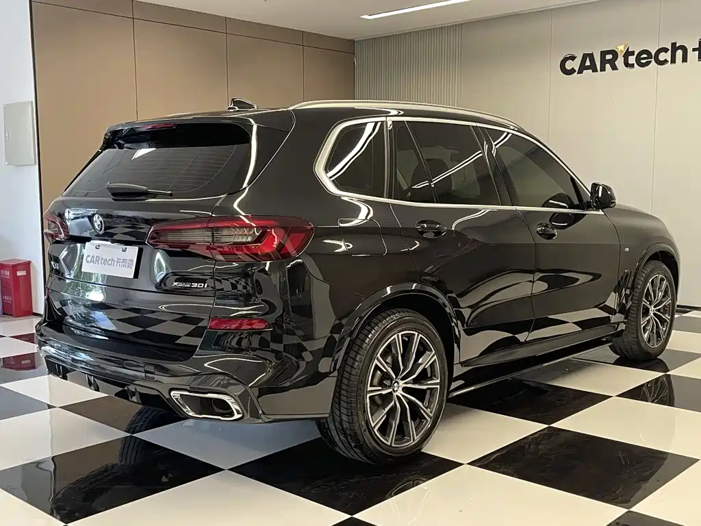 BMW X5 (Import) — фото 5