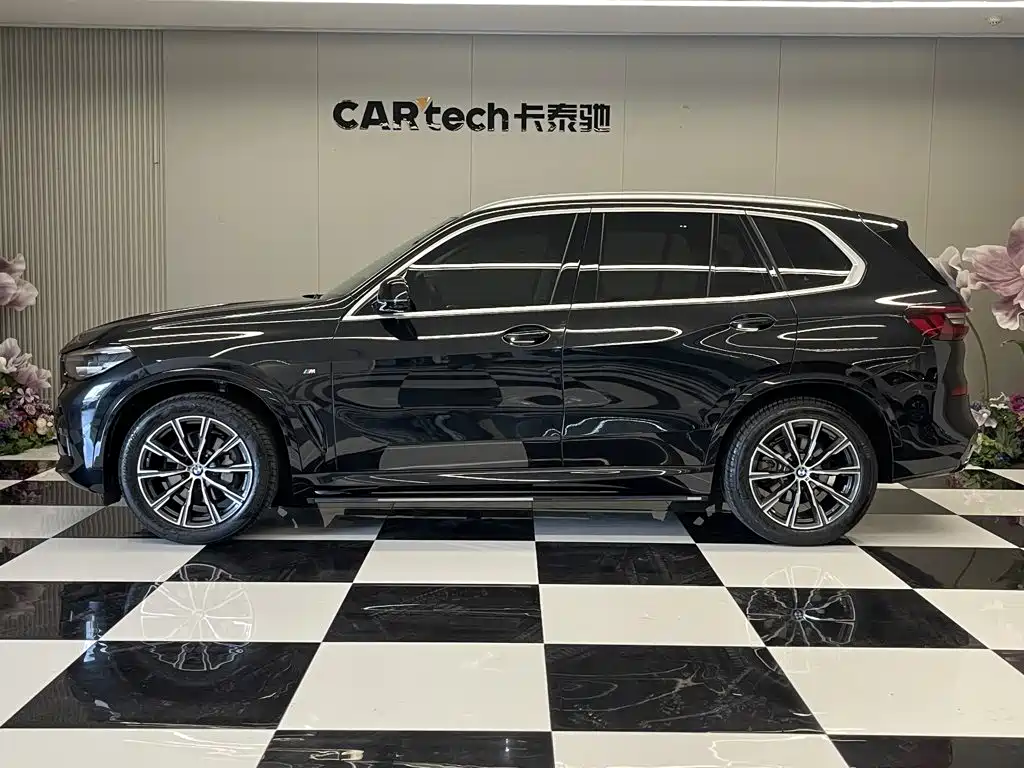 BMW X5 (Import) — фото 8