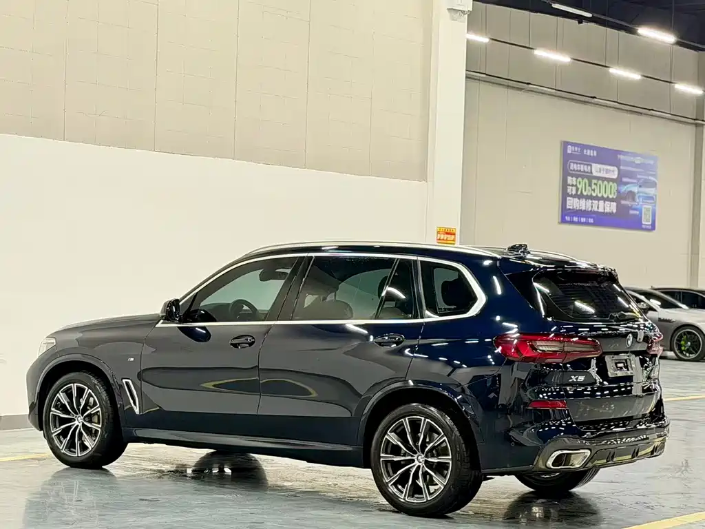 BMW X5 — фото 9