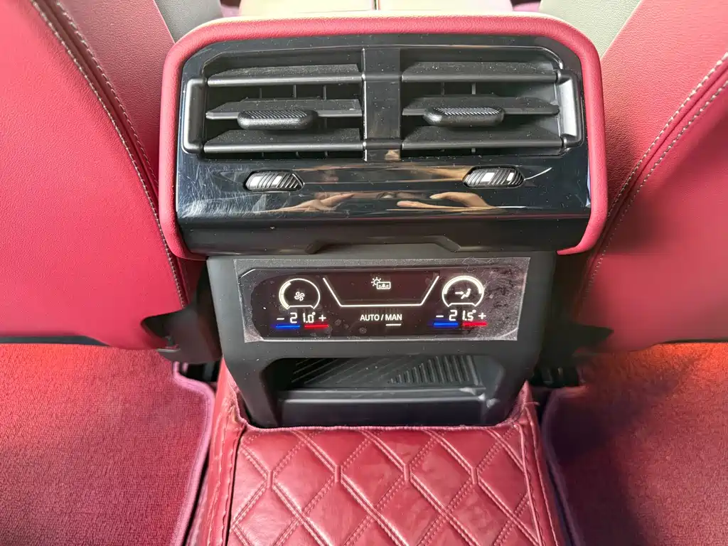 BMW 5 Series — фото 13